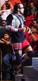 MVP como Campeón de los Estados Unidos y Campéon en Parejas de la WWE.